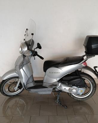 Scarabeo 125 ie