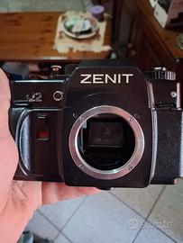 Fotocamera Zenith funzionante 