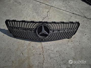 Griglia Centrale Paraurti Per Mercedes CLA 2015