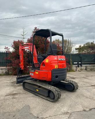 E176 Escavatore 32 q.li girosagoma