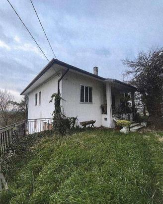 Immobile in asta di 403 m² con 3 locali e box auto