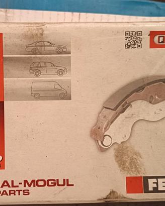 ganasce freni Ferodo e Vaschetta  alfa 33