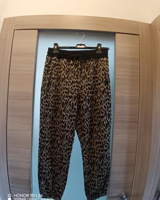 pantaloni 