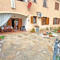 Trilocale piano terra con giardino e posto auto