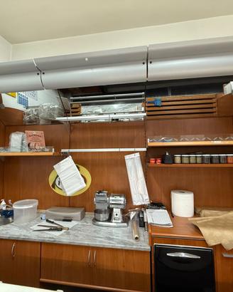 Scaffalatura in legno