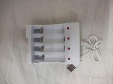 Caricabatterie USB a 4 Slot per Pile Ricaricabili