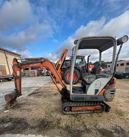 Miniescavatore usato Hitachi FH16.2B