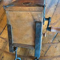 Grattugia antica in legno