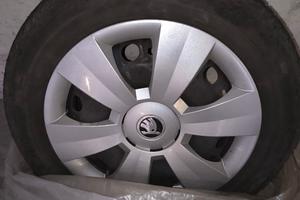 Gomme invernali con cerchi