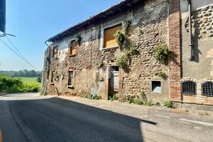 3 LOCALI A CIVIDATE AL PIANO