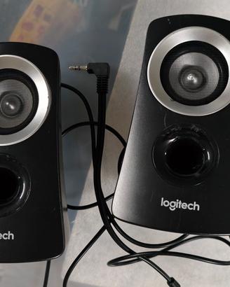 satelliti Logitech z313