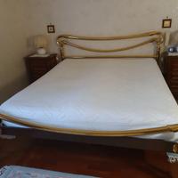 LETTO LIPPARINI-RETI- COMO' -COMODINI E LAMPADE