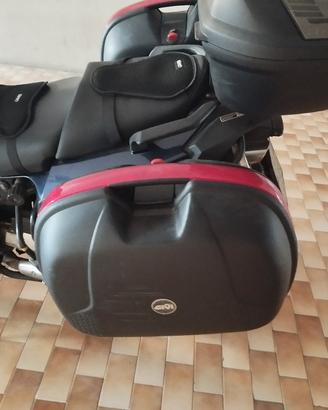 set di valige con bauletto givi