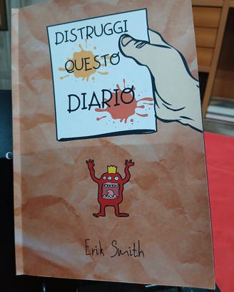 Libro: Distruggi questo Diario