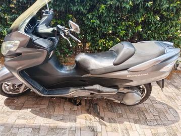 Suzuki Burgman 400 (AN400)