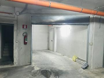 Garage/box auto Maddaloni centro