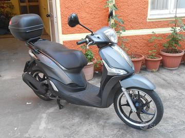 Piaggio Liberty 125 del 2017  € 1800
