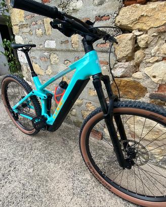 E-bike Cube stereo hibrid 140 hpc race