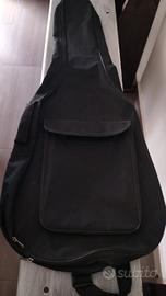 custodia morbida per chitarra nera.
