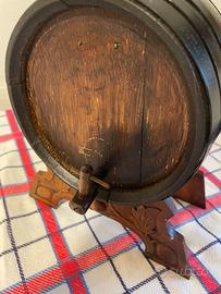 Botticella in legno vintage con supporto