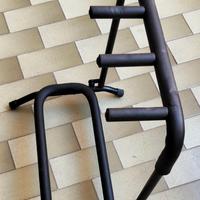 Supporto per 3 ukulele o 3 chitarre elettriche