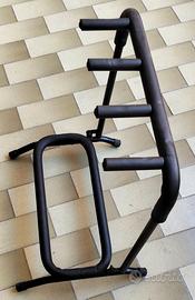 Supporto per 3 ukulele o 3 chitarre elettriche