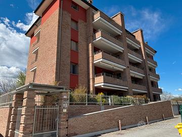 Trilocale di design e luce Zona Campus a Parma