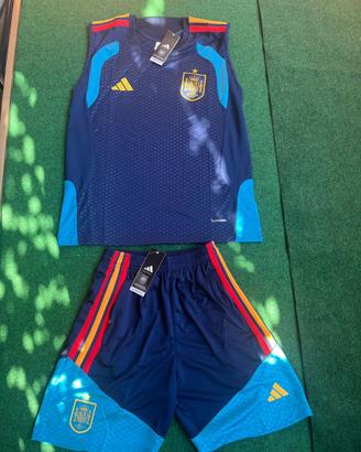 Training kit Spagna 26/27