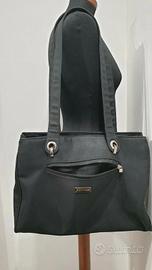 Borsa Capiente Nera abbigliamento donna