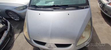 MITSUBISHI COLT 2006 COFANO ANTERIORE