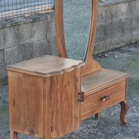 Toeletta / Pettineuse Antica in Legno con Specchio