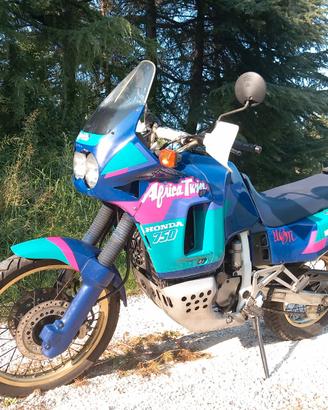 Honda Africa Twin 750 RD04