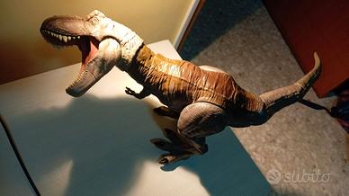 dinosauro giocattolo