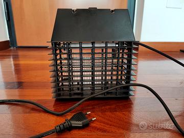 Lampada anti insetti e zanzare