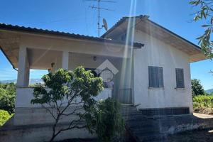 CASA INDIPENDENTE A OLEVANO ROMANO