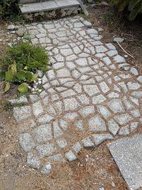 Pavimentazione cemento graniglia circa 3 m²