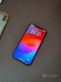 iPhone XR + Batteria esterna MagSafe