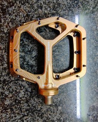 PEDALI RACEFACE ATLAs