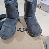 UGG bambina tag.33,5