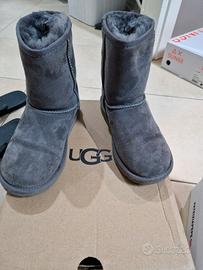 UGG bambina tag.33,5