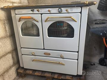 Stufa economica a legna