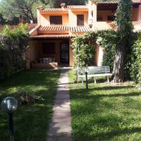Villa con giardino