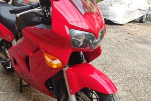 VFR 800 - anno 2000 - certificata FMI