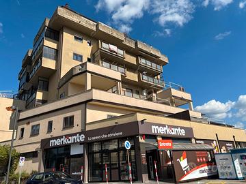 Appartamento con camino ed balconi panoramici