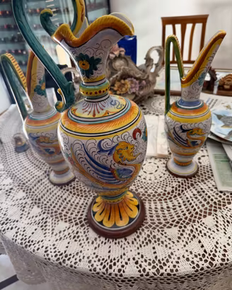 Servizio 3 pezzi in ceramica dipinta a mano Deruta