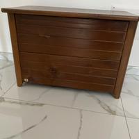 Cassapanca in legno