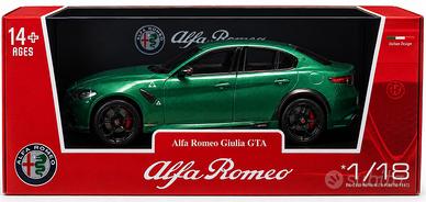Alfa Romeo Giulia GTA 1:18 Bburago Verde Montreal