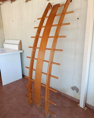 Spalliera curva in legno 