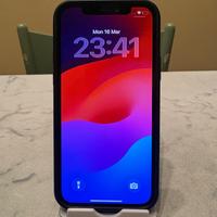 iPhone 12 funzionante con difetti