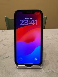 iPhone 12 funzionante con difetti